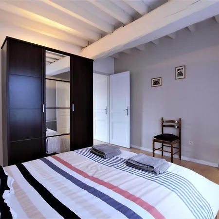 Holiday home Aube Au Trannes