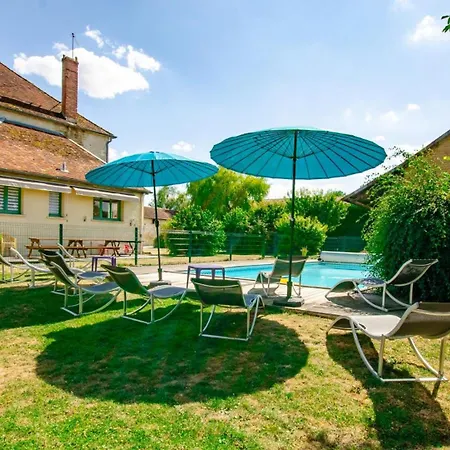 Aube Au Holiday home