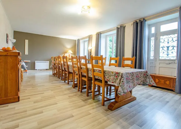 Aube Au بيت للعطل